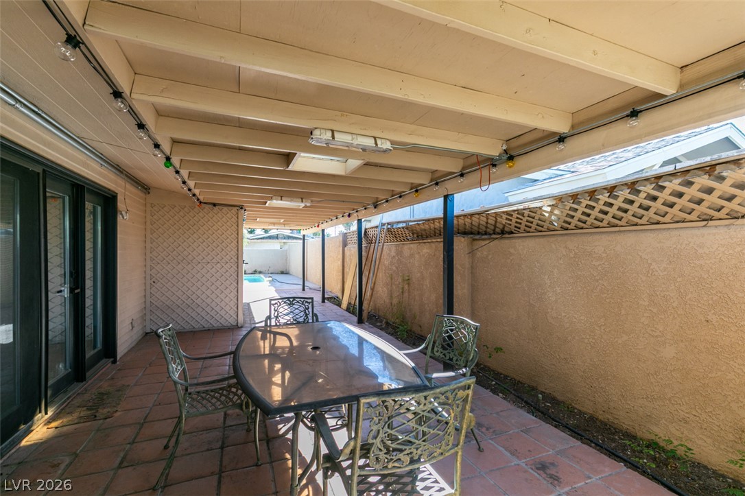 2211 Frontier Ave Avenue Property Photo 24