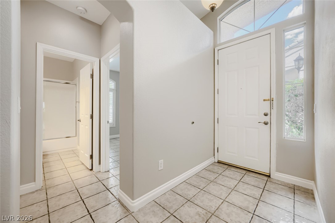 9641 Emeraude Avenue Property Photo 5