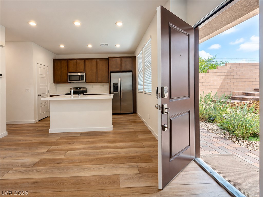 344 Vanda Court Property Photo 4