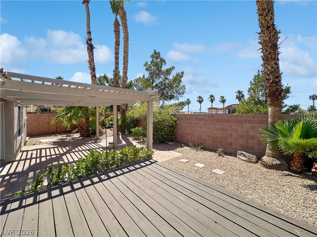1506 Emerald Peak Avenue Property Photo 30