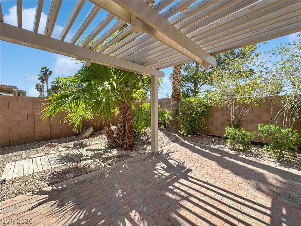 1506 Emerald Peak Avenue Property Photo 33
