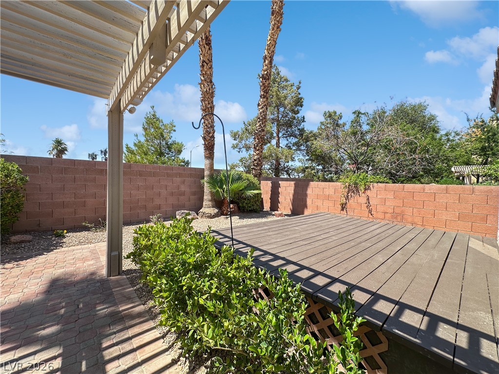 1506 Emerald Peak Avenue Property Photo 34