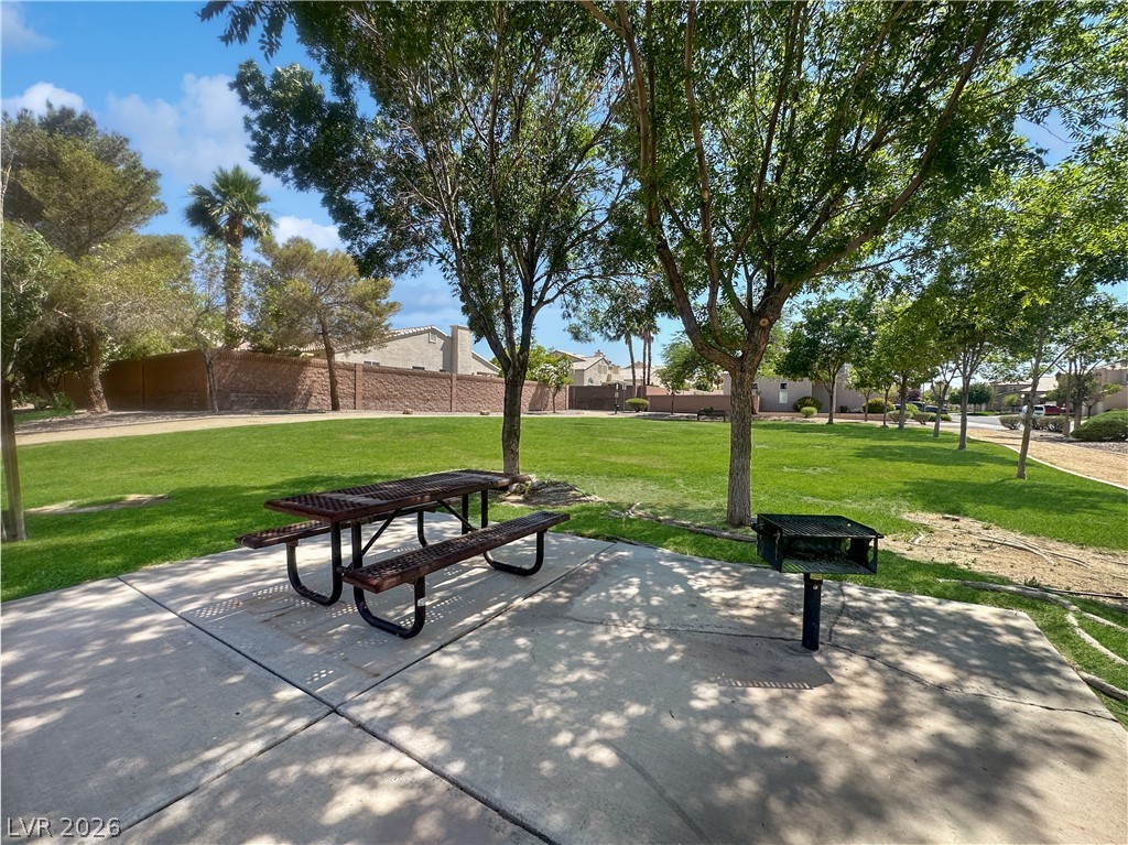 1506 Emerald Peak Avenue Property Photo 36