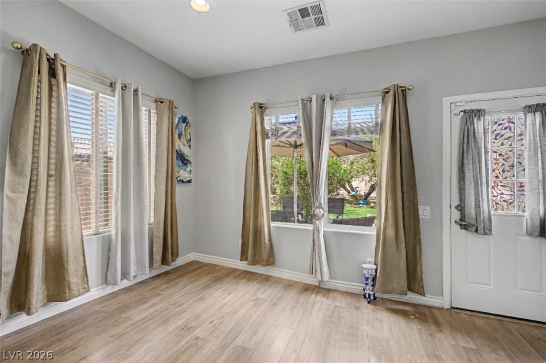 2924 Dowitcher Avenue Property Photo 15