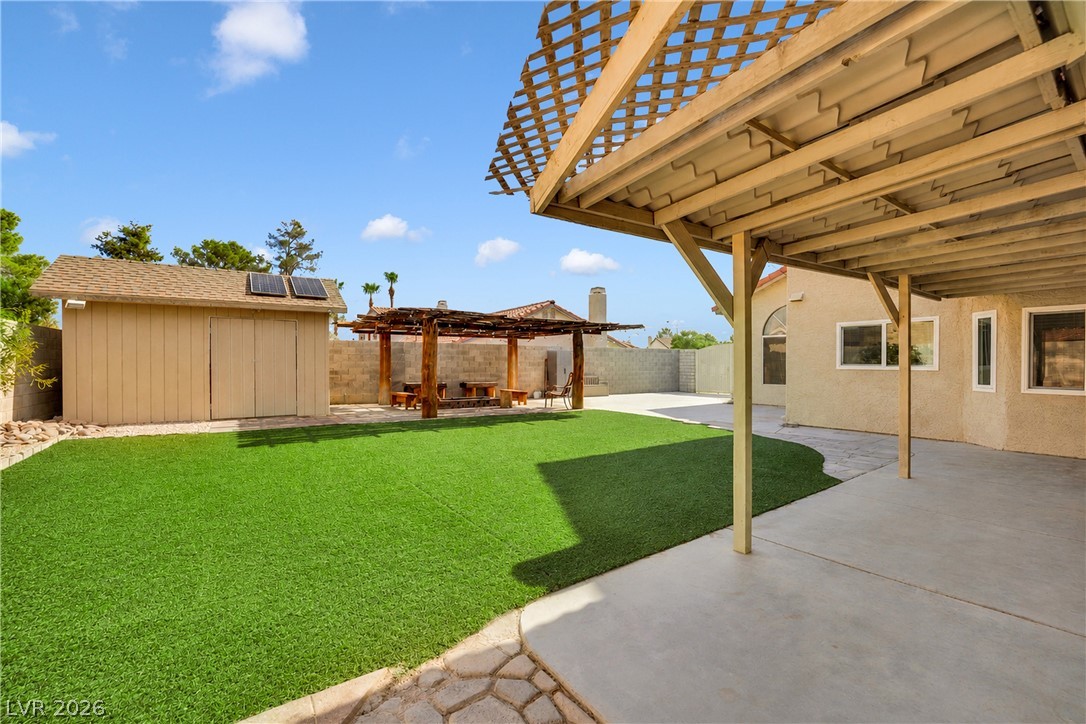 8283 Hidden Hills Drive Property Photo 44