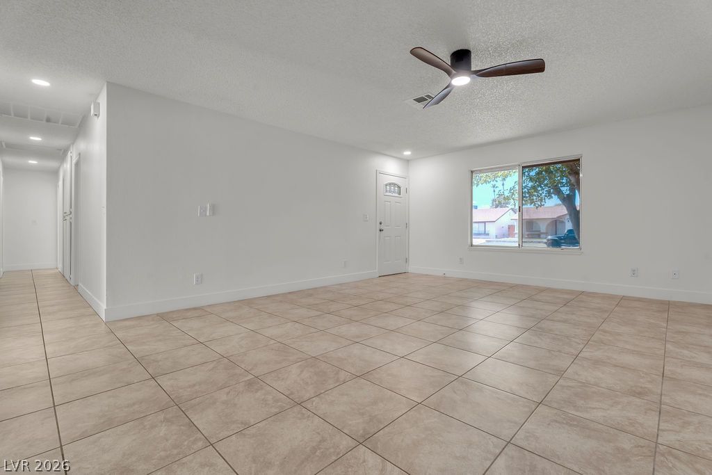 4340 Wendy Lane Property Photo 12