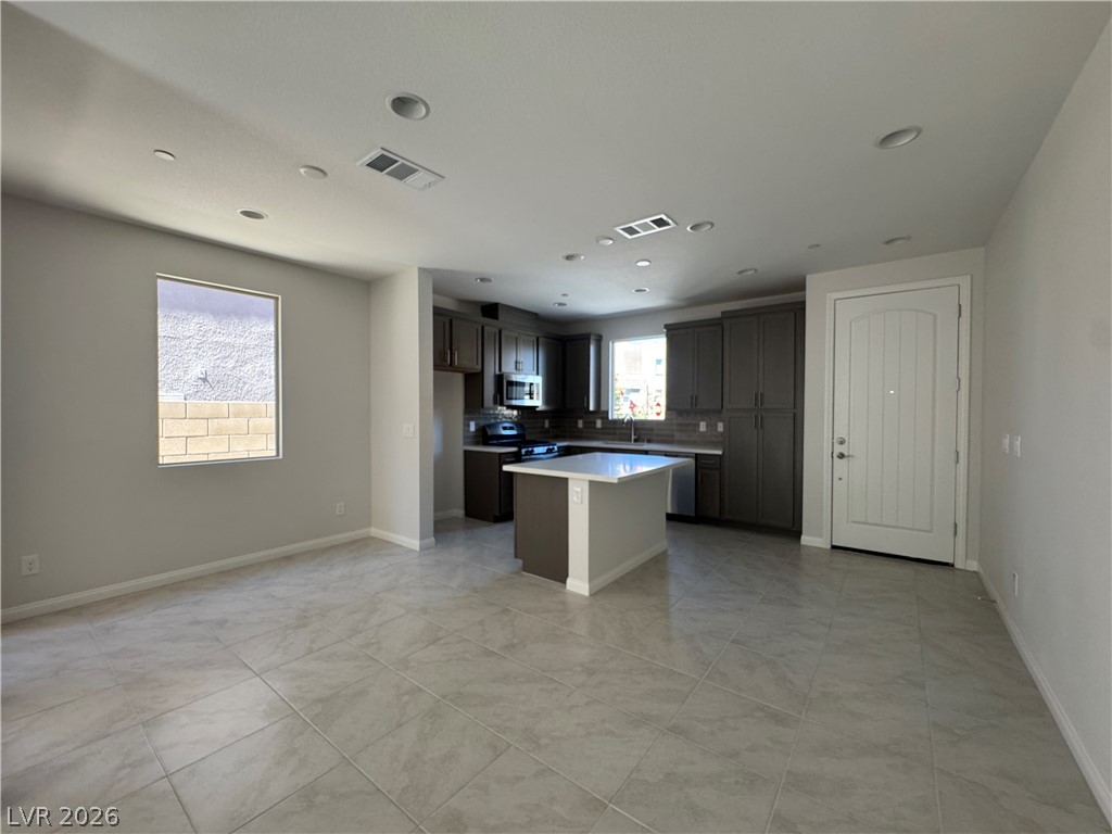 1823 Passerine Street Property Photo 4