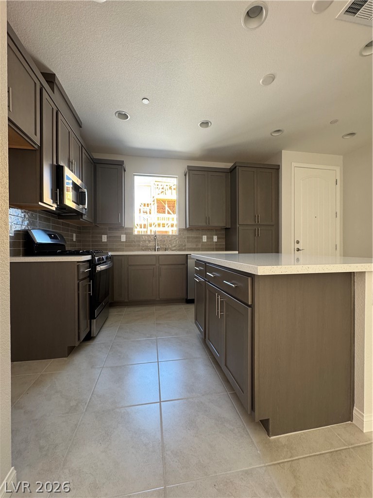 1823 Passerine Street Property Photo 6