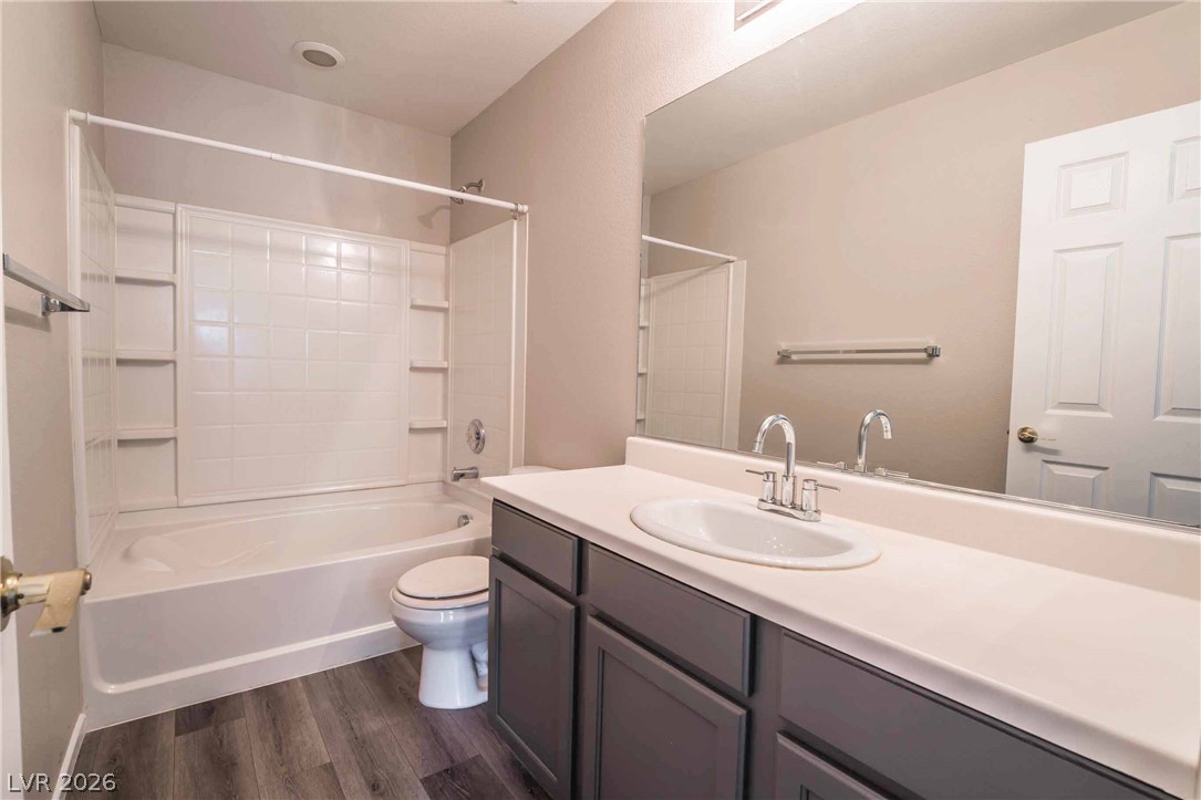 9232 Nerone Avenue Property Photo 10