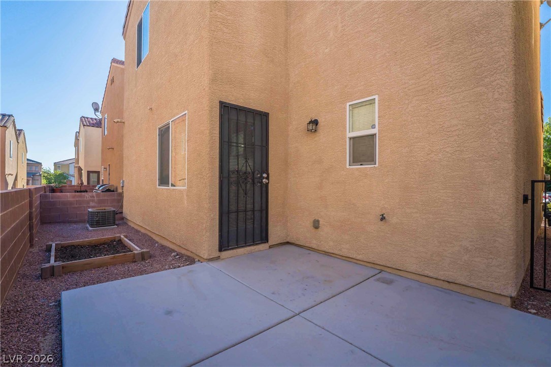 9232 Nerone Avenue Property Photo 20