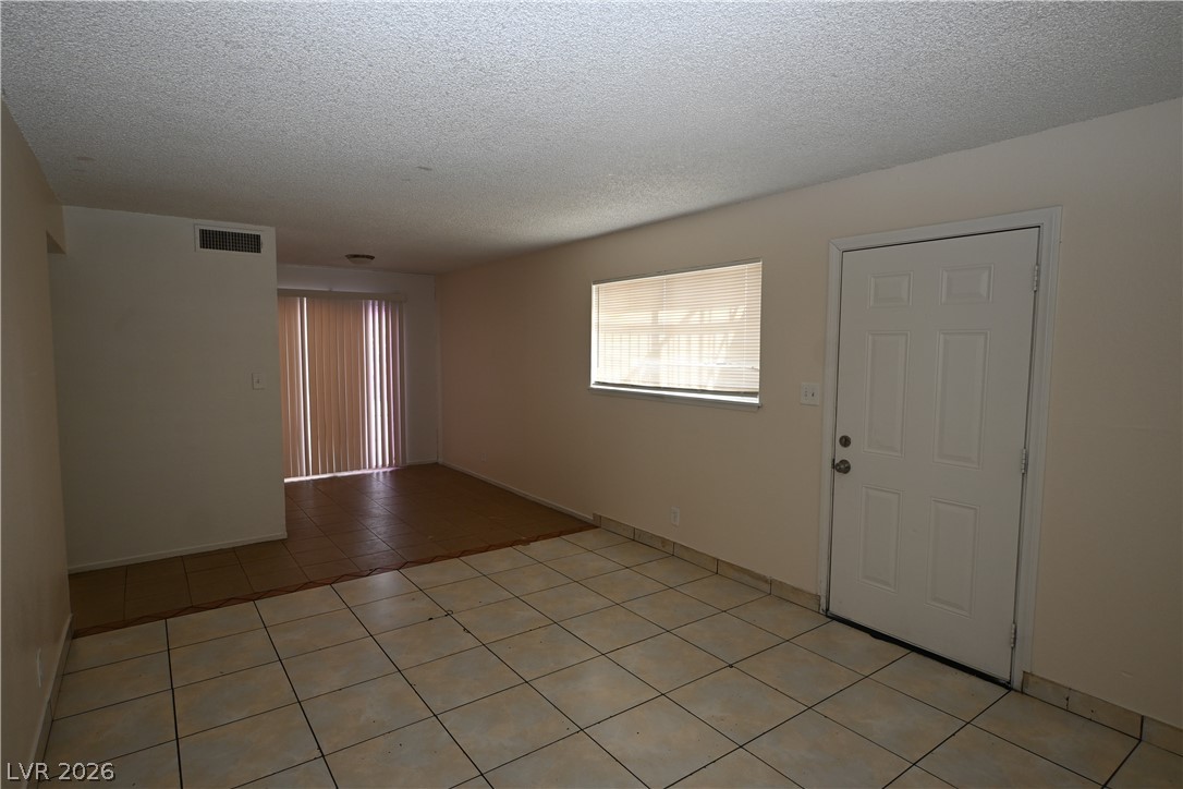 2301 Stewart Avenue A Property Photo 8