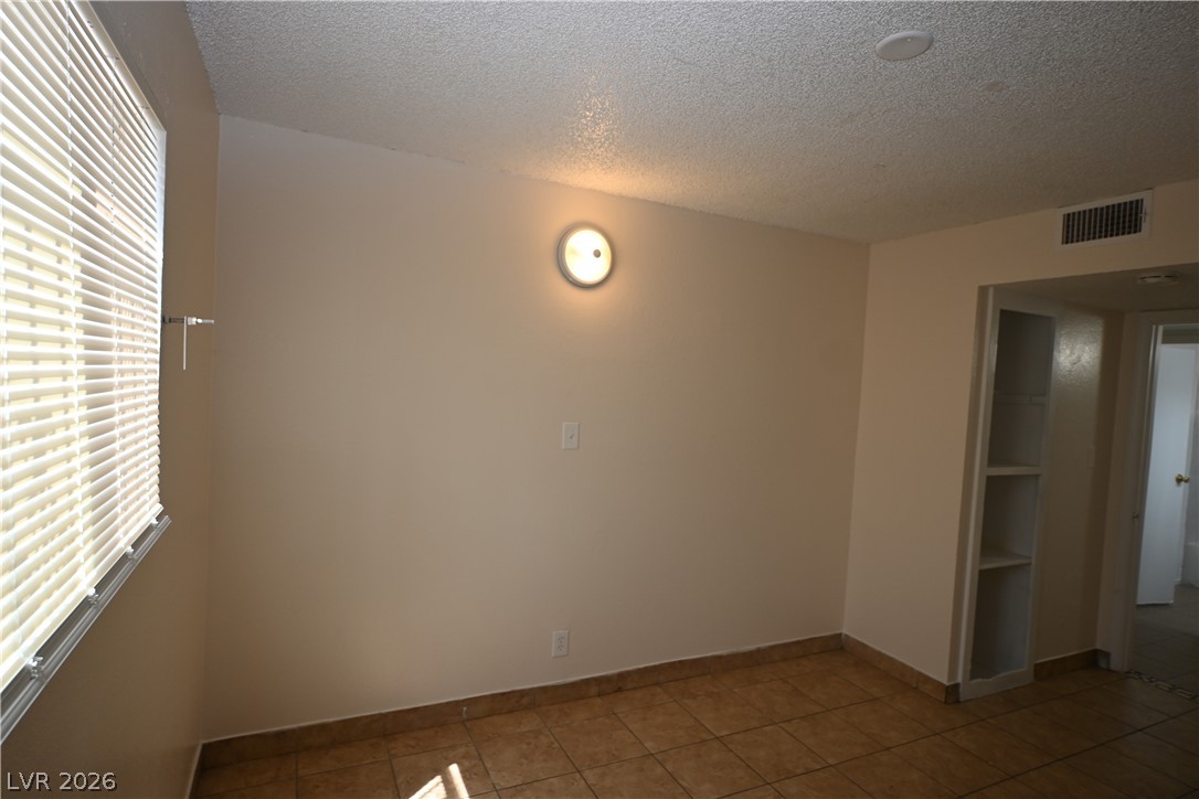 2301 Stewart Avenue A Property Photo 12