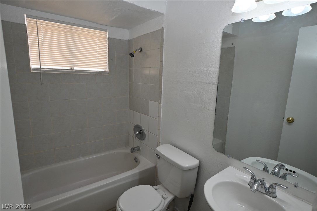 2301 Stewart Avenue A Property Photo 14