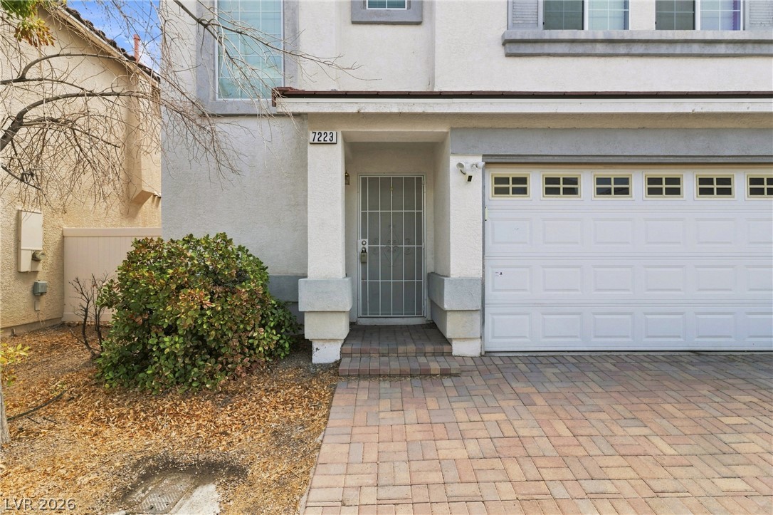 7223 Dicentra Road Property Photo 2