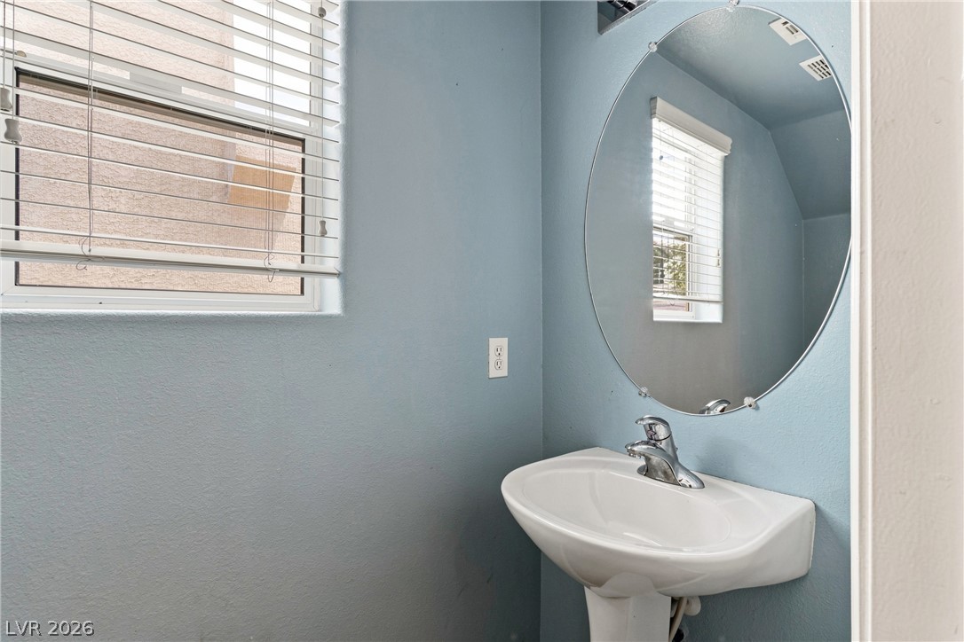 7223 Dicentra Road Property Photo 12