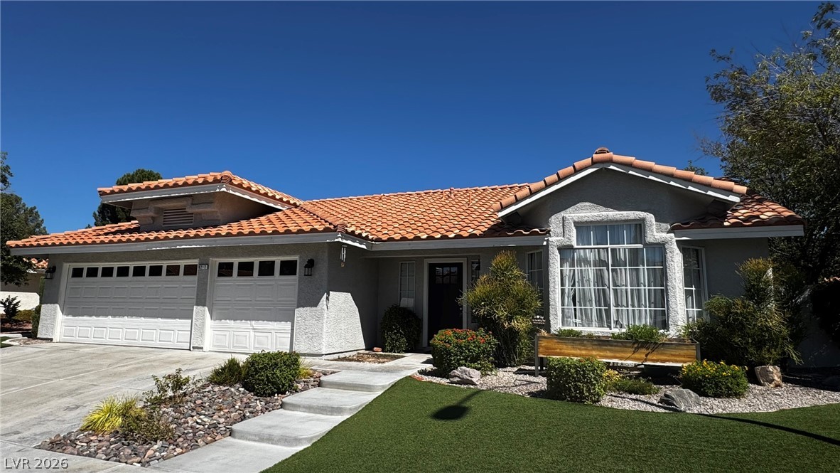 8212 Arch Bay Lane Property Photo 1