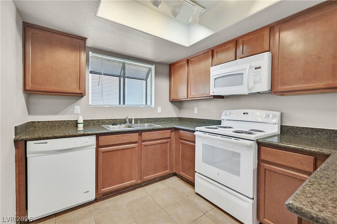 7200 West Pirates Cove Road 2060 Property Photo 10