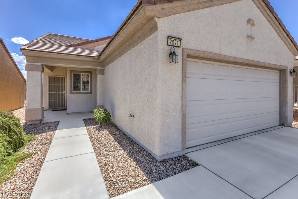 2921 Ivorybill Way Property Photo 3