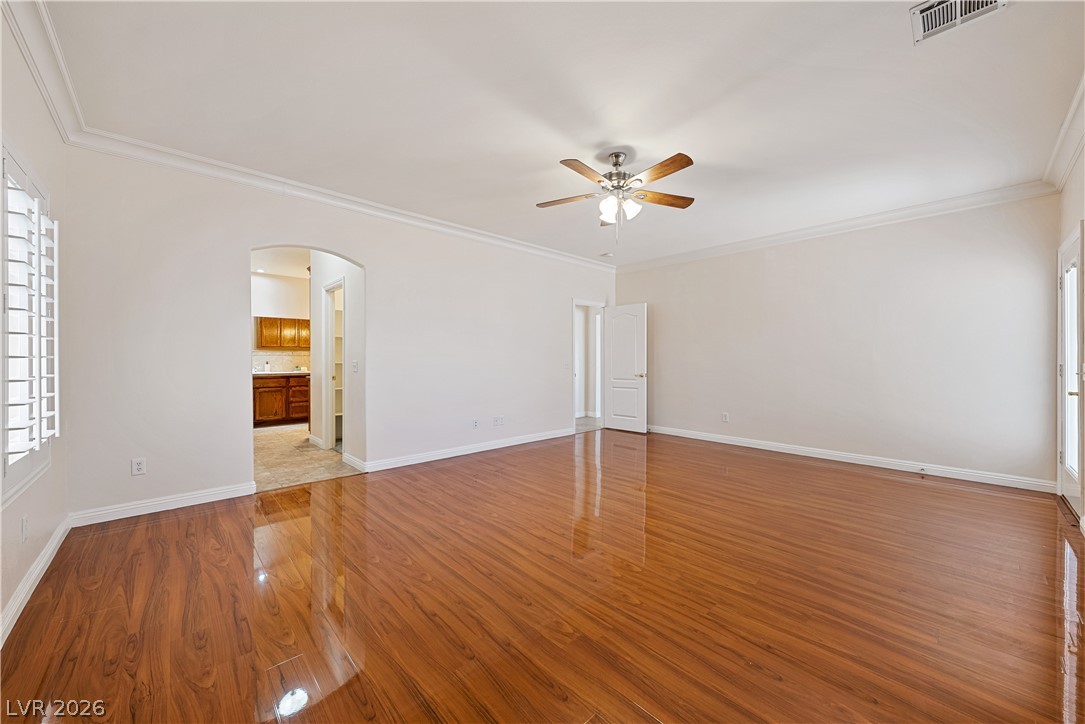 2201 Valentine Avenue Property Photo 20