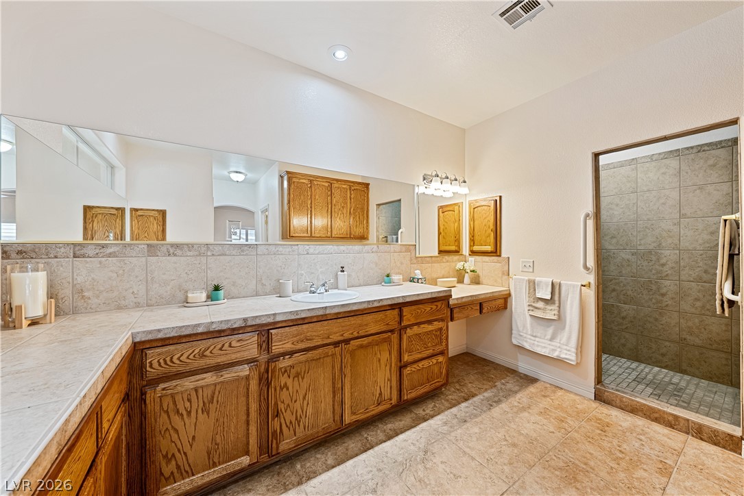 2201 Valentine Avenue Property Photo 27