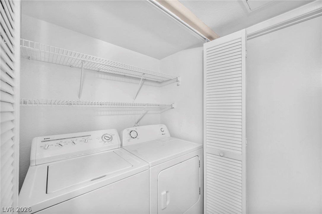 3060 Tarpon Drive 102 Property Photo 11