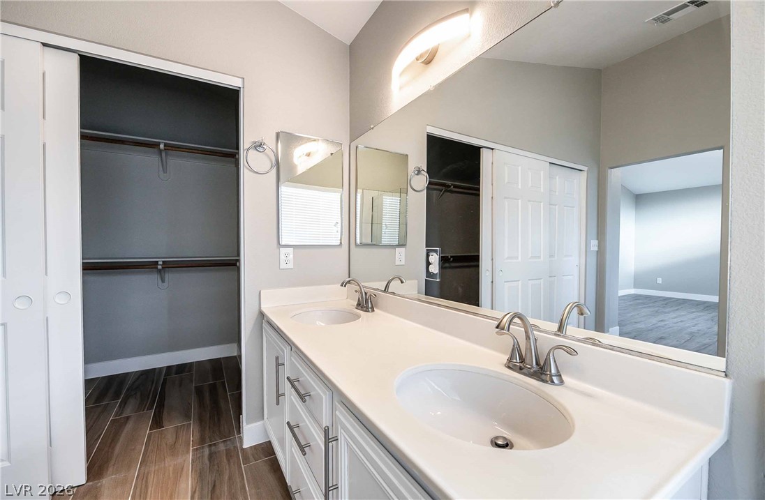 2545 New Morning Avenue Property Photo 20