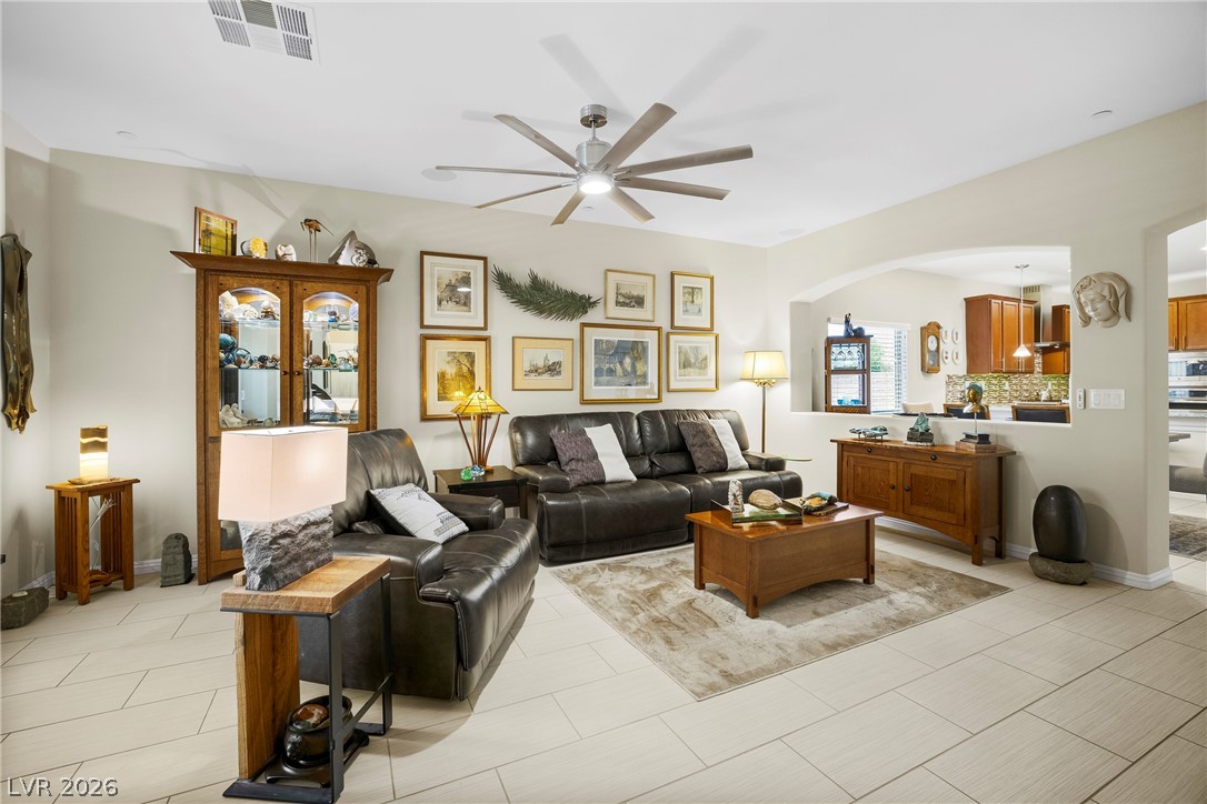 853 Maybole Avenue Property Photo 8