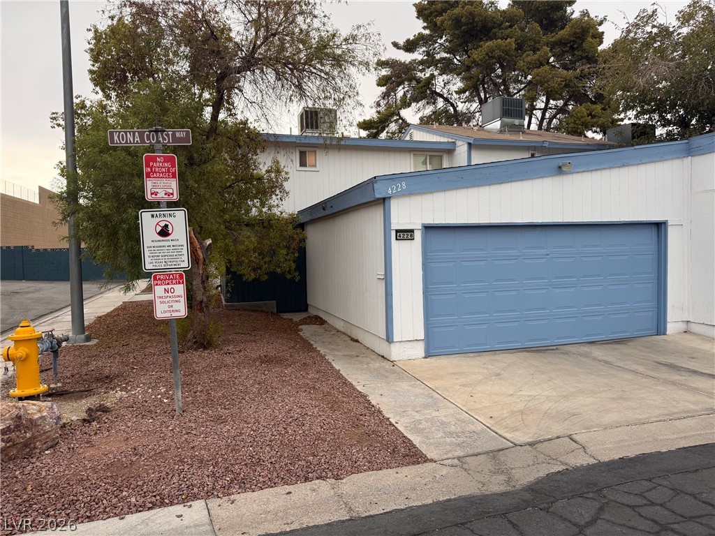 4228 Kona Coast Way Property Photo 1