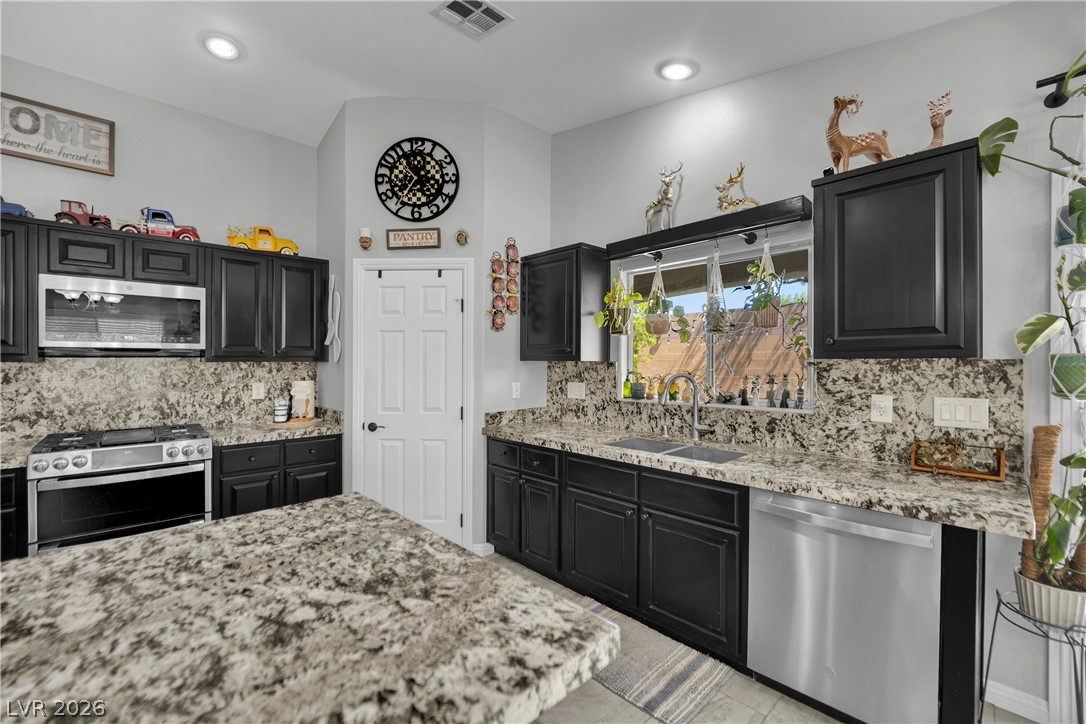 4504 Silverwind Road Property Photo 12