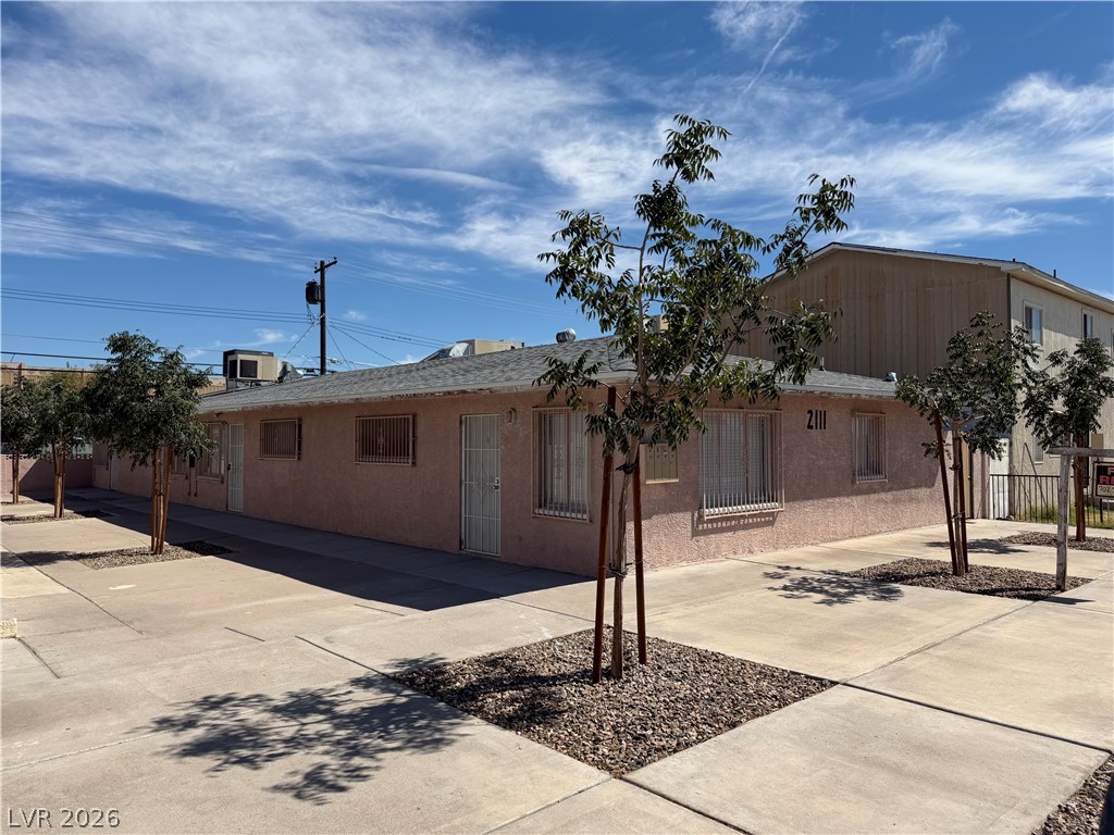 2111 Stewart Avenue A Property Photo 1