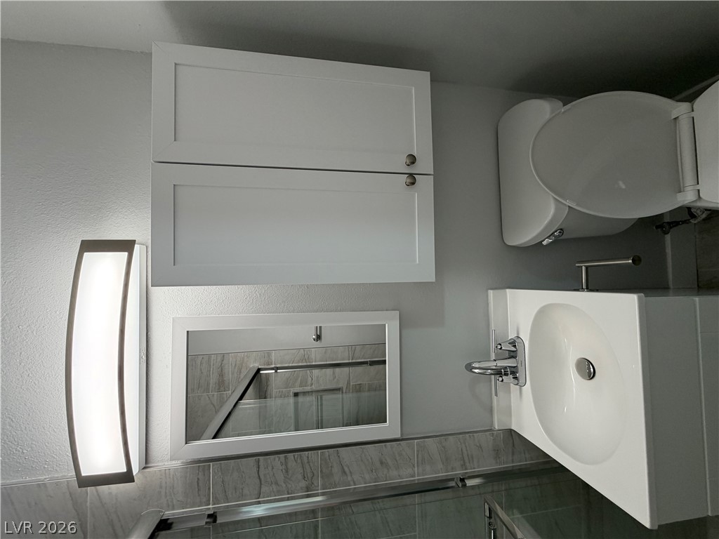 2111 Stewart Avenue A Property Photo 18