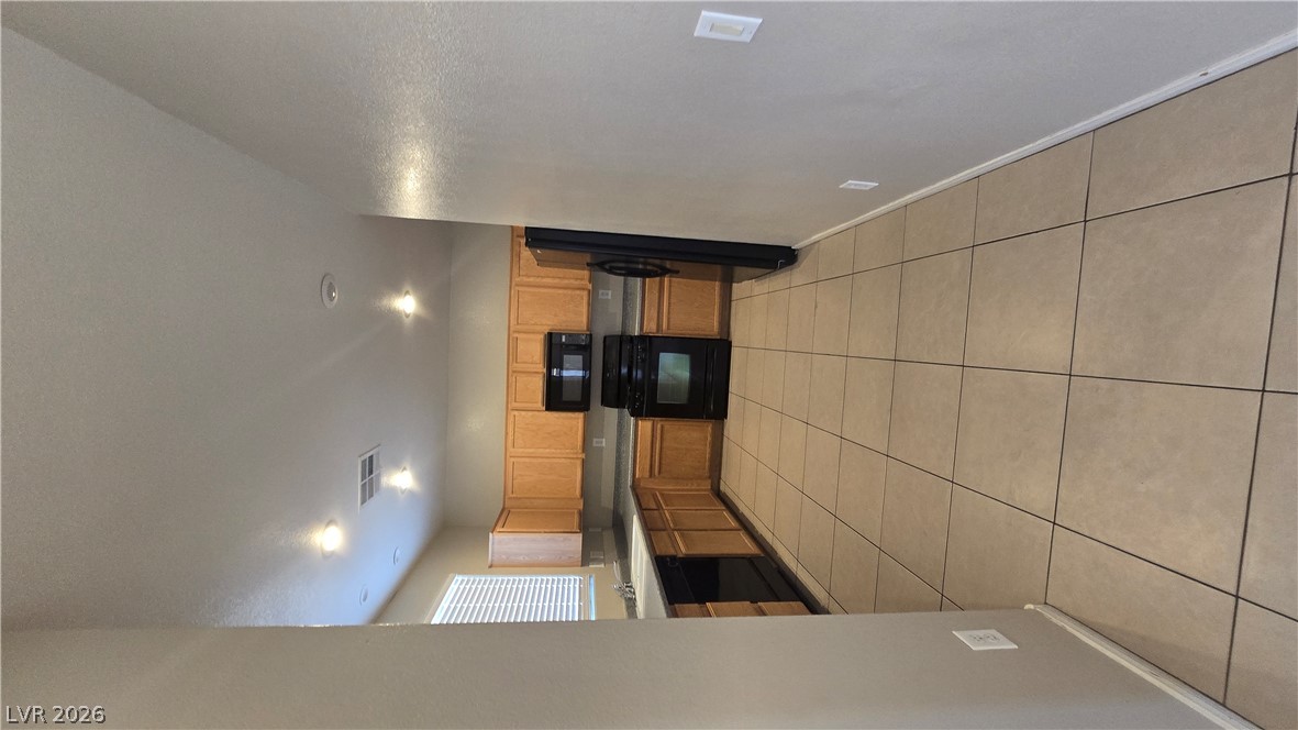 7564 Village Mist Lane Property Photo 3