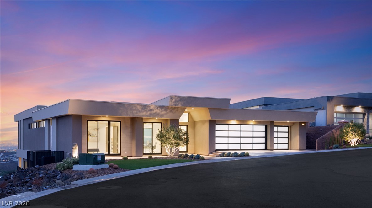 677 Overlook Rim Drive Property Photo 1