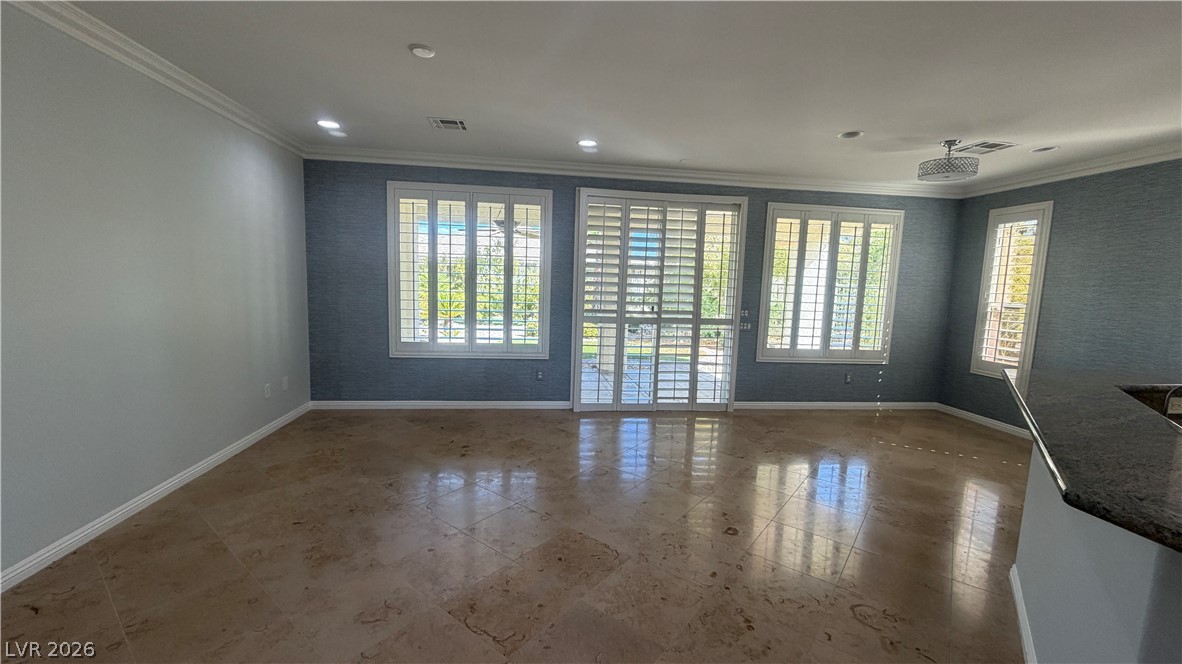 10385 Brillare Avenue Property Photo 7
