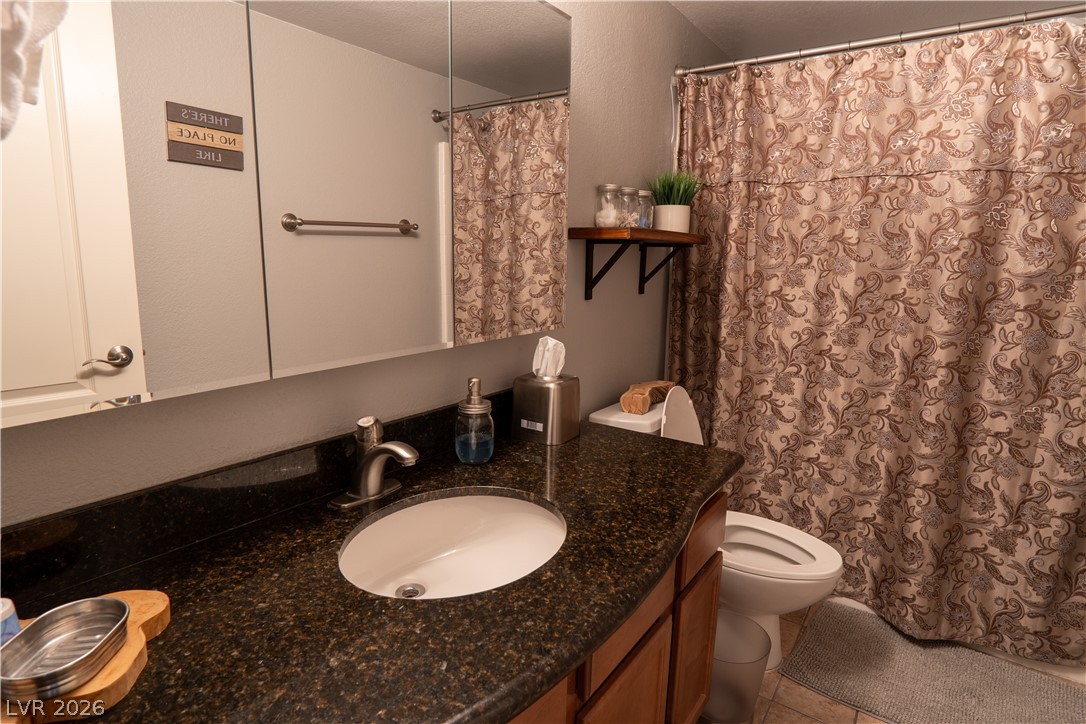9325 West Desert Inn Road 264 Property Photo 6