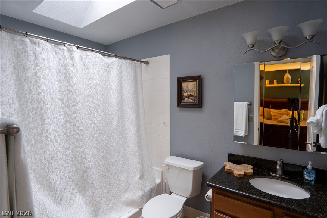9325 West Desert Inn Road 264 Property Photo 10