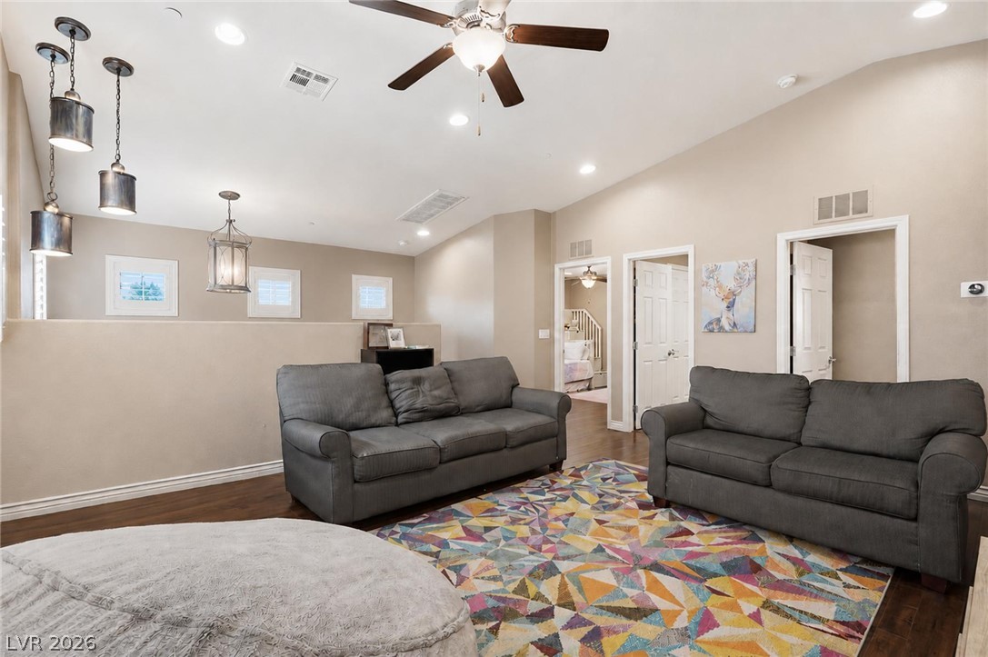 3141 Valadon Avenue Property Photo 9