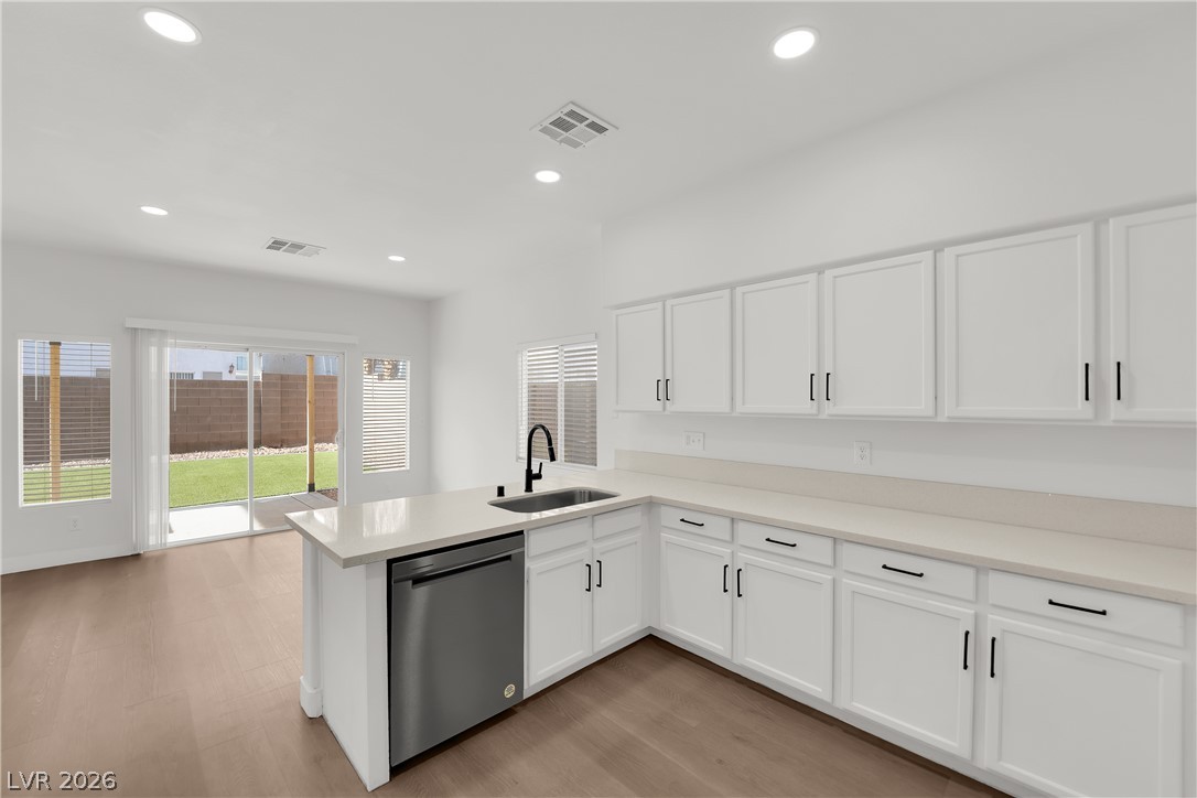 8821 Winter Sky Avenue Property Photo 12