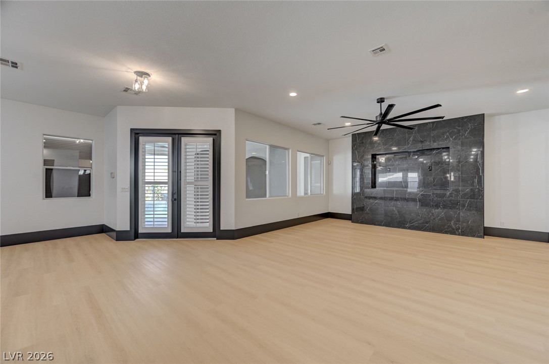 1028 Triumphant Street Property Photo 29
