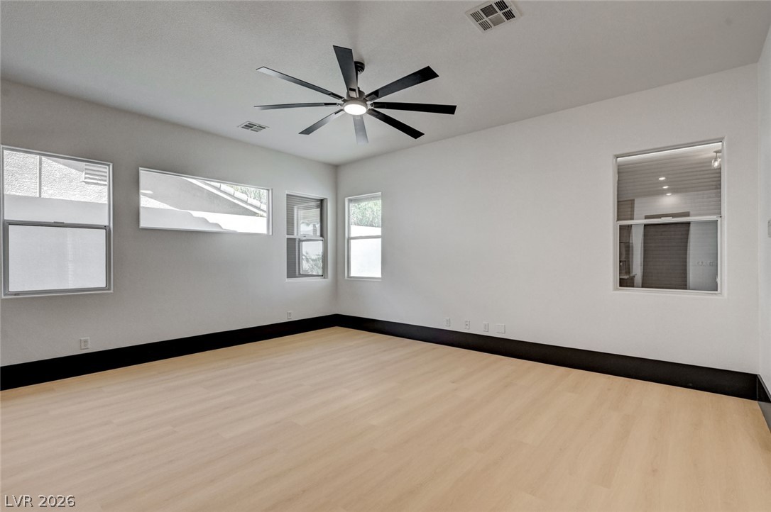1028 Triumphant Street Property Photo 33