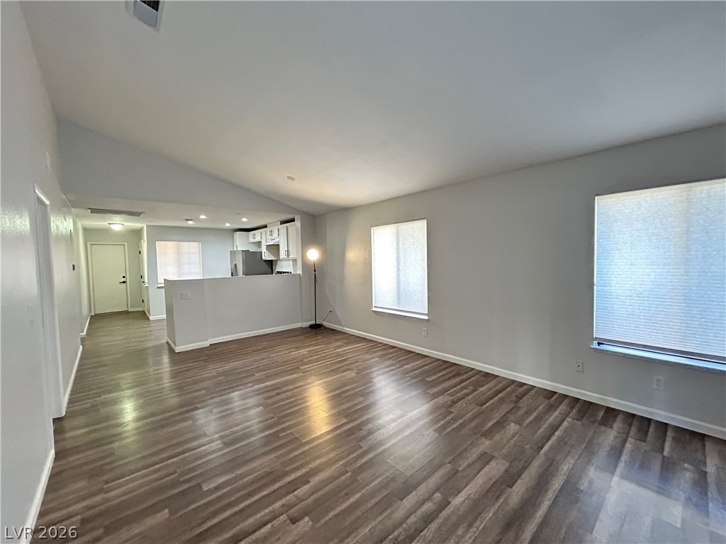 7135 Shadow Crest Drive Property Photo 6