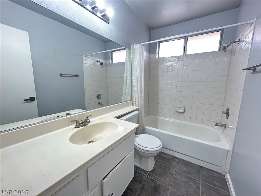 7135 Shadow Crest Drive Property Photo 13