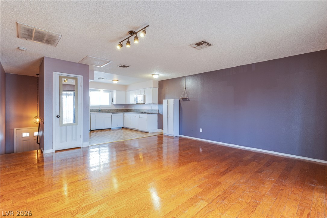 3411 Civic Center Drive A Property Photo 4