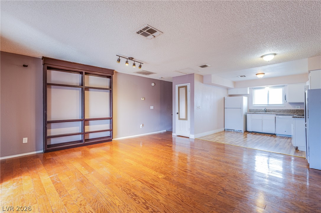 3411 Civic Center Drive A Property Photo 5