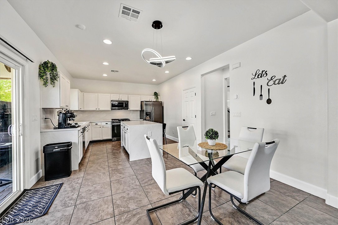 10140 Iron Wood Peak Avenue Property Photo 7