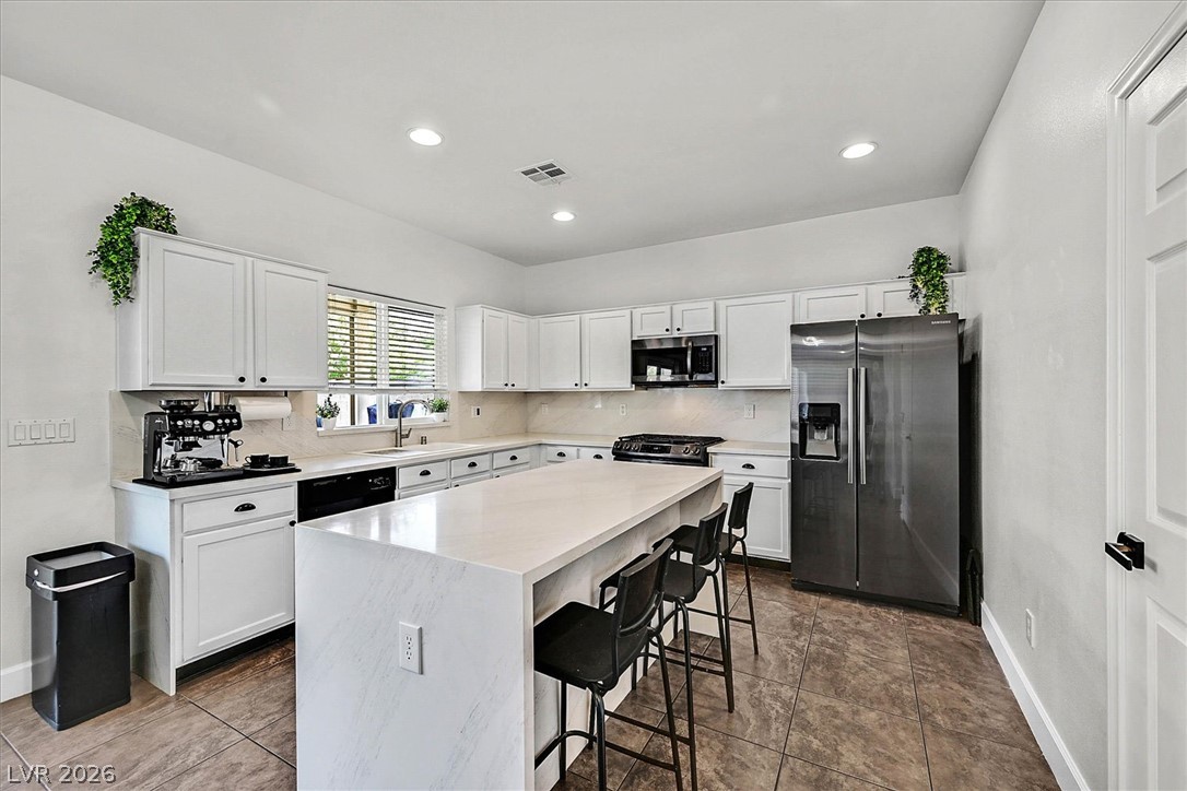 10140 Iron Wood Peak Avenue Property Photo 8