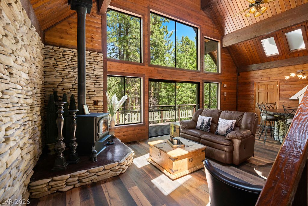 4146 Tyrol Way Property Photo 6