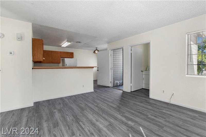 2707 Aarondavid Drive Property Photo 3