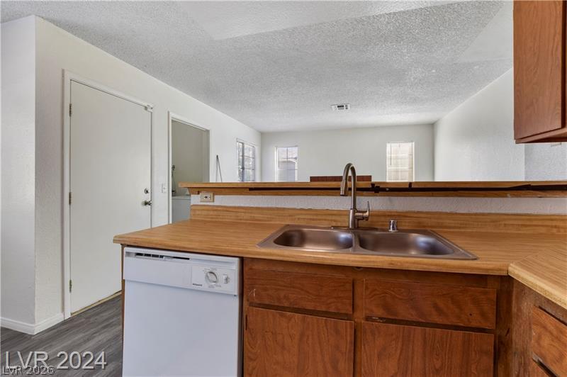 2707 Aarondavid Drive Property Photo 8