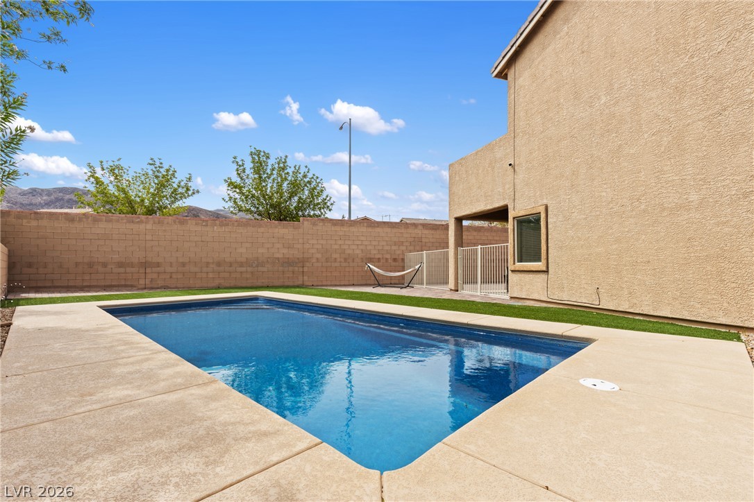 809 Maybole Avenue Property Photo 10